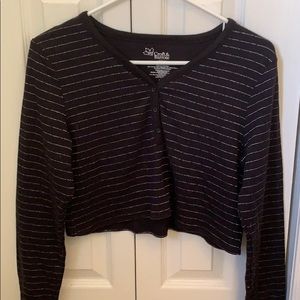 Black and silver cropped button up long sleeve